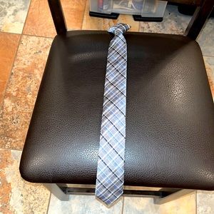 Boy’s Clip On Tie, Gray Blue, Plaid, Polyester, Silver,  Good Condition